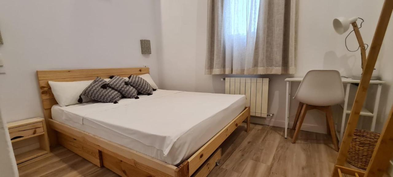 Hostal Andrea Sol Madrid Esterno foto