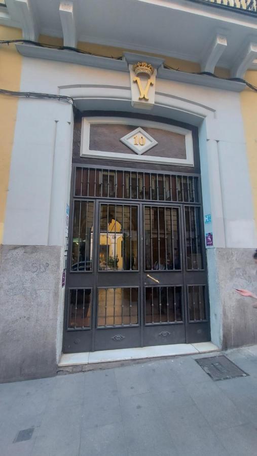 Hostal Andrea Sol Madrid Esterno foto