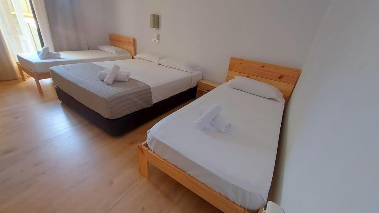 Hostal Andrea Sol Madrid Esterno foto