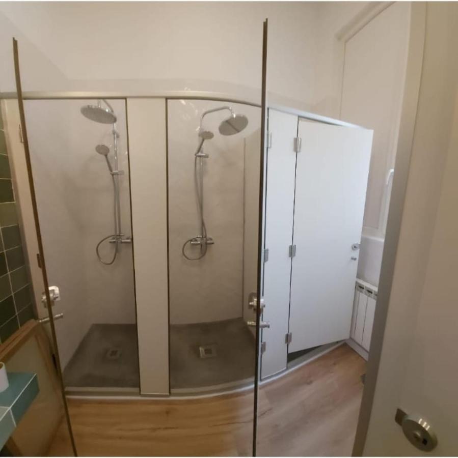 Hostal Andrea Sol Madrid Esterno foto